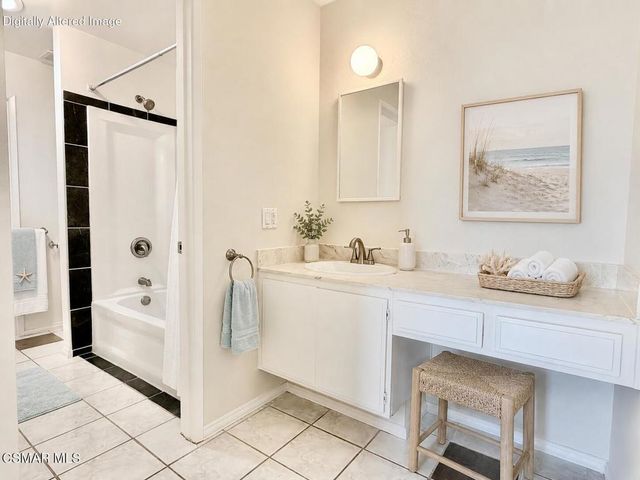 3075 E Harbor Boulevard, Ventura, CA 93001