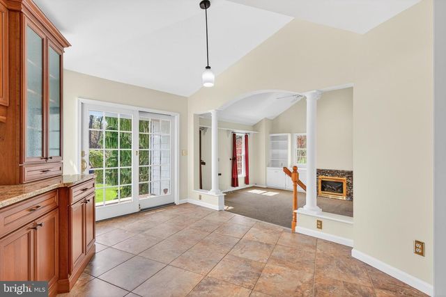 4 LINA DR, New Egypt, NJ 08533