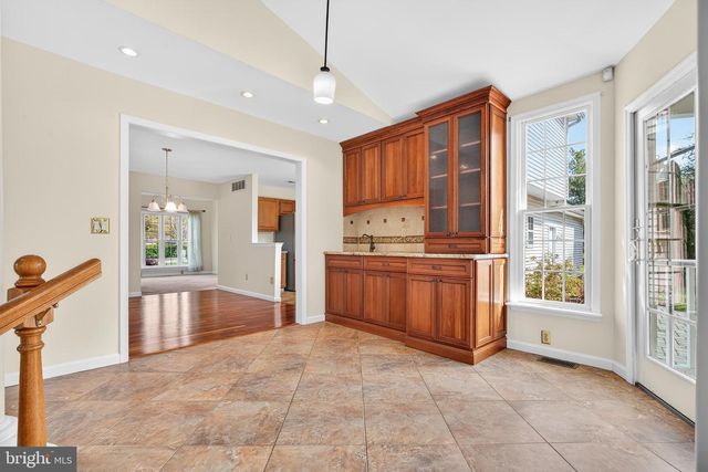 4 LINA DR, New Egypt, NJ 08533