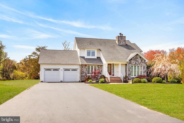 4 LINA DR, New Egypt, NJ 08533