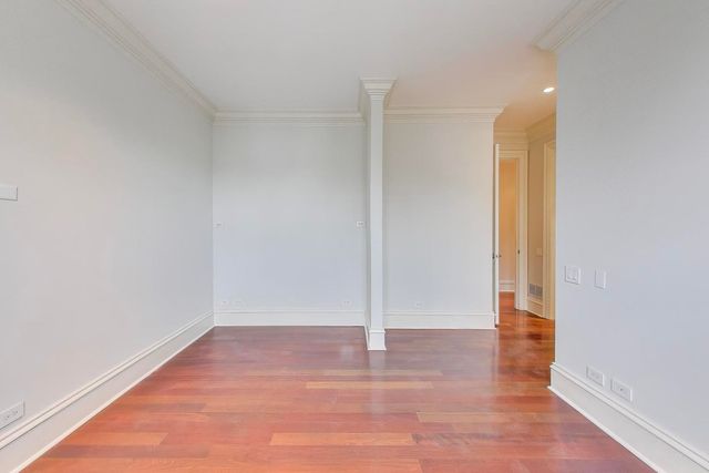 1718 W Wrightwood Avenue, Chicago, IL 60614