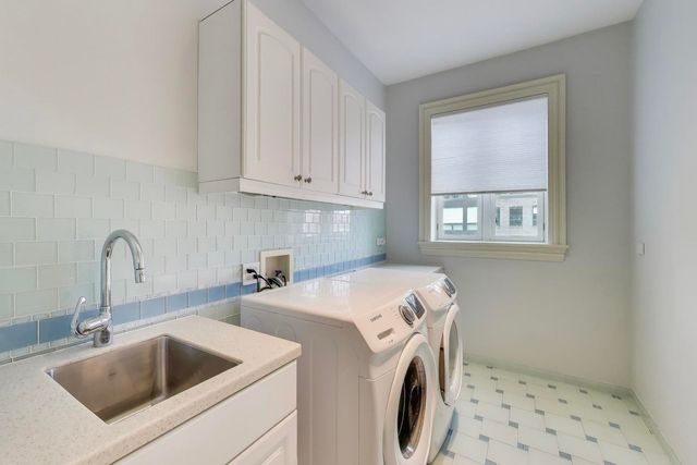 1718 W Wrightwood Avenue, Chicago, IL 60614