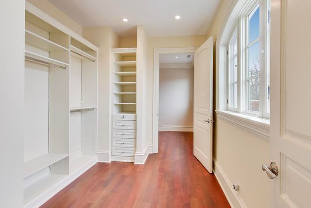 1718 W Wrightwood Avenue, Chicago, IL 60614