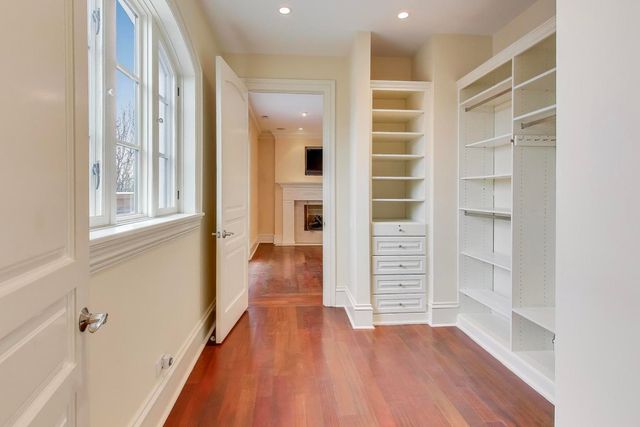 1718 W Wrightwood Avenue, Chicago, IL 60614