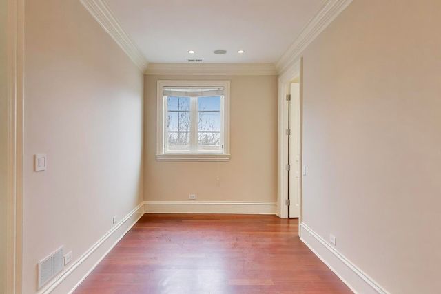 1718 W Wrightwood Avenue, Chicago, IL 60614