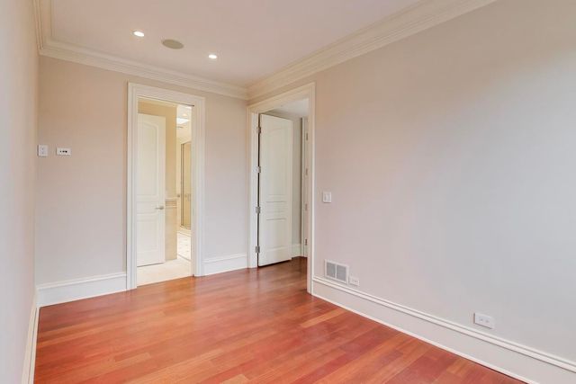 1718 W Wrightwood Avenue, Chicago, IL 60614