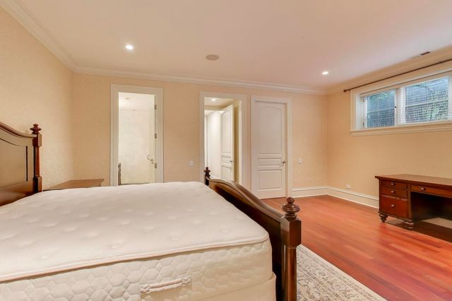 1718 W Wrightwood Avenue, Chicago, IL 60614