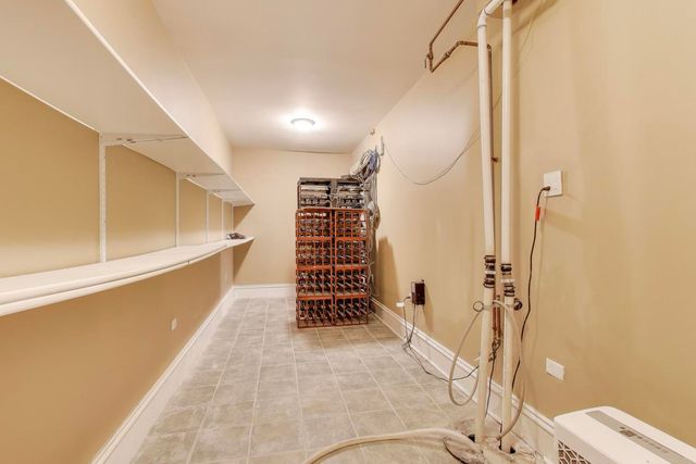1718 W Wrightwood Avenue, Chicago, IL 60614