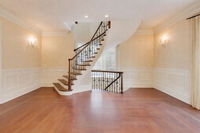 1718 W Wrightwood Avenue, Chicago, IL 60614