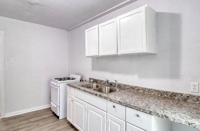 1002 23rd St, Corpus Christi, TX 78405