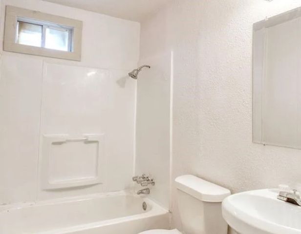 1002 23rd St, Corpus Christi, TX 78405