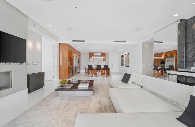 9701 Collins Ave 1405S, Bal Harbour, FL 33154