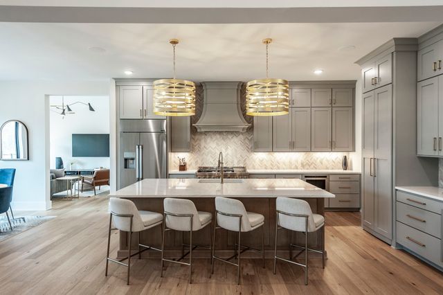 1305 Twin Springs Dr, Brentwood, TN 37027