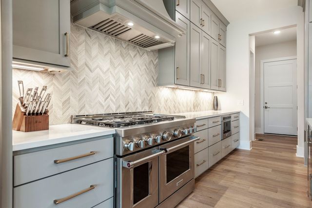 1305 Twin Springs Dr, Brentwood, TN 37027