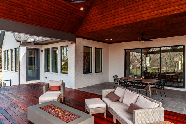 1305 Twin Springs Dr, Brentwood, TN 37027