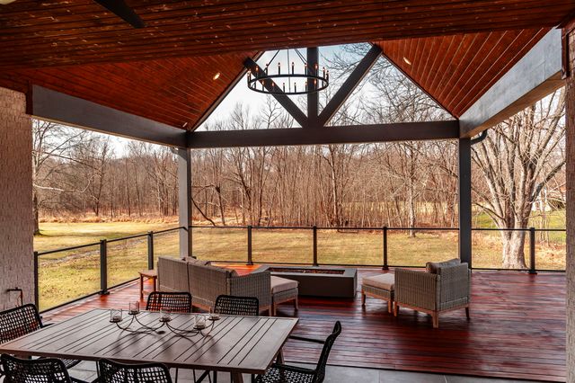 1305 Twin Springs Dr, Brentwood, TN 37027