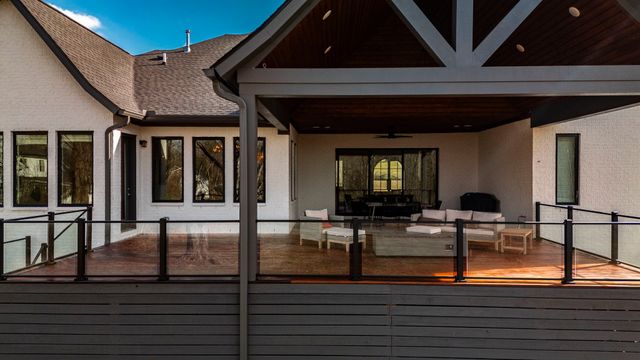 1305 Twin Springs Dr, Brentwood, TN 37027