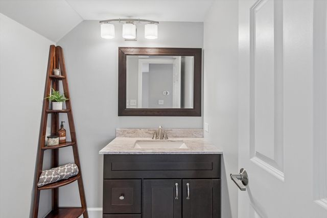 2779 Woodmere Drive 2779, Darien, IL 60561