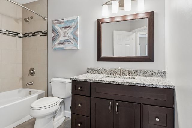 2779 Woodmere Drive 2779, Darien, IL 60561