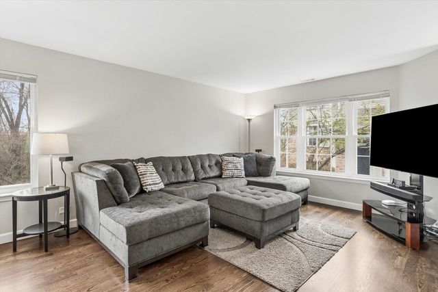 2779 Woodmere Drive 2779, Darien, IL 60561