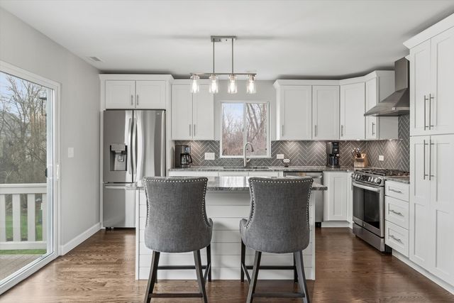 2779 Woodmere Drive 2779, Darien, IL 60561