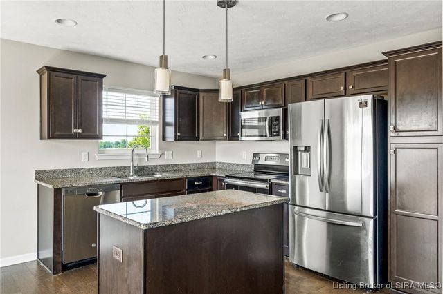 3802 Carnation Court, Jeffersonville, IN 47130
