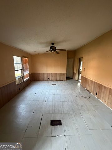 20 Morgan Street, Rockmart, GA 30153