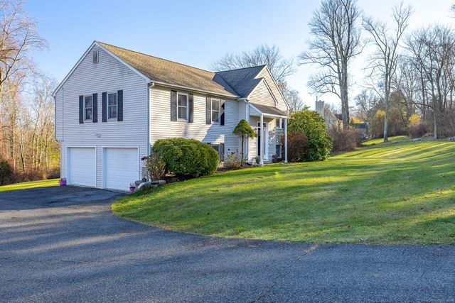 41 Overlook Drive, New Milford, CT 06776