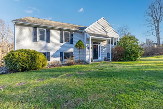 41 Overlook Drive, New Milford, CT 06776