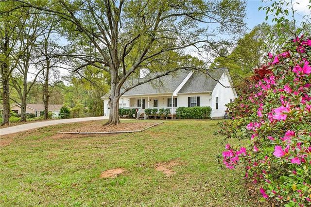 846 Campbell Rd, Covington, GA 30014