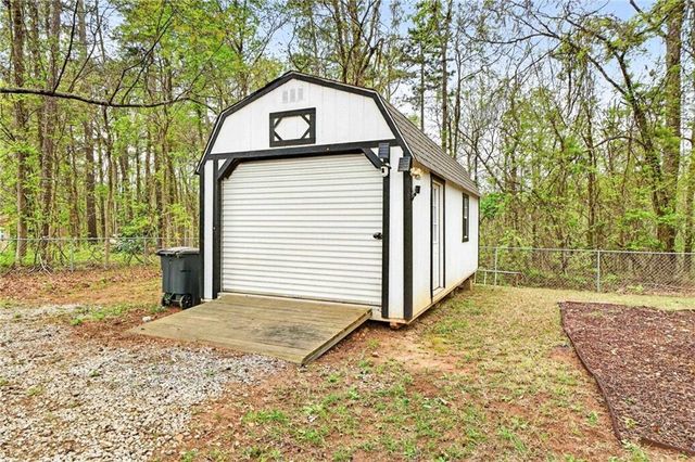 846 Campbell Rd, Covington, GA 30014