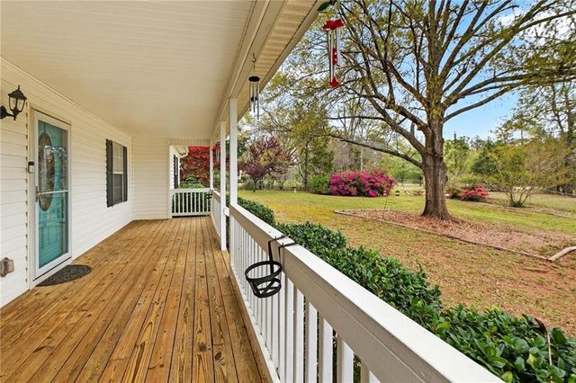 846 Campbell Rd, Covington, GA 30014