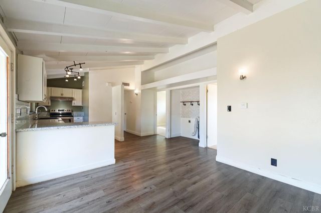 1004 E Myrtle Street, Hanford, CA 93230