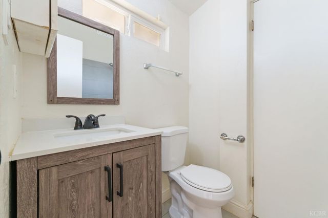 1004 E Myrtle Street, Hanford, CA 93230