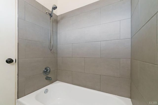 1004 E Myrtle Street, Hanford, CA 93230