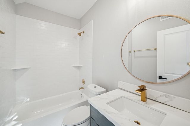 1003 E 28th Street, Houston, TX 77009