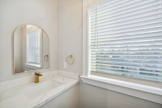 1003 E 28th Street, Houston, TX 77009