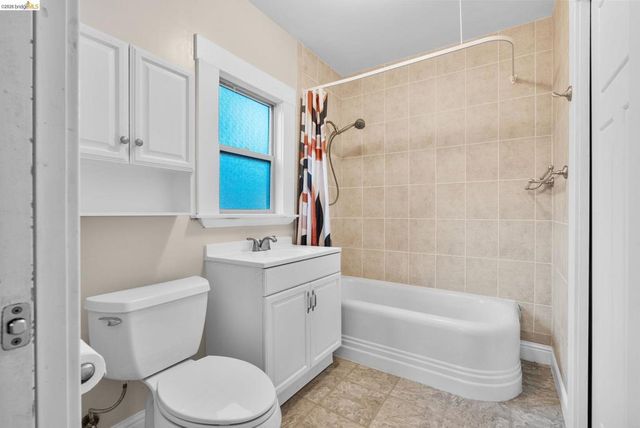 3275 Hyde, Oakland, CA 94601