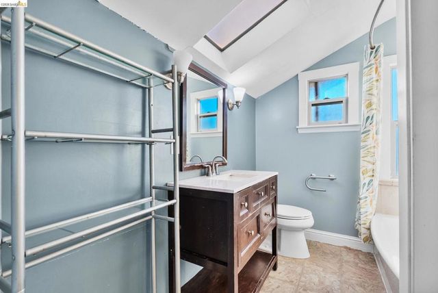 3275 Hyde, Oakland, CA 94601
