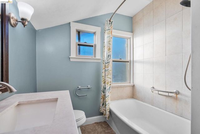 3275 Hyde, Oakland, CA 94601