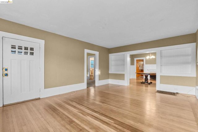 3275 Hyde, Oakland, CA 94601