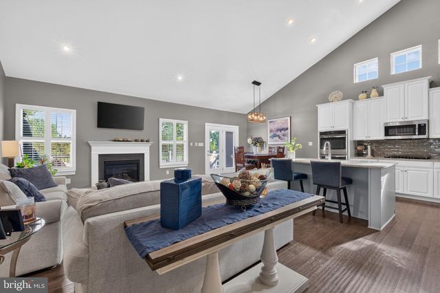 646 SWANSEA DR, Middletown, DE 19709