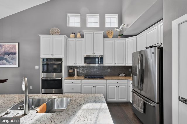646 SWANSEA DR, Middletown, DE 19709