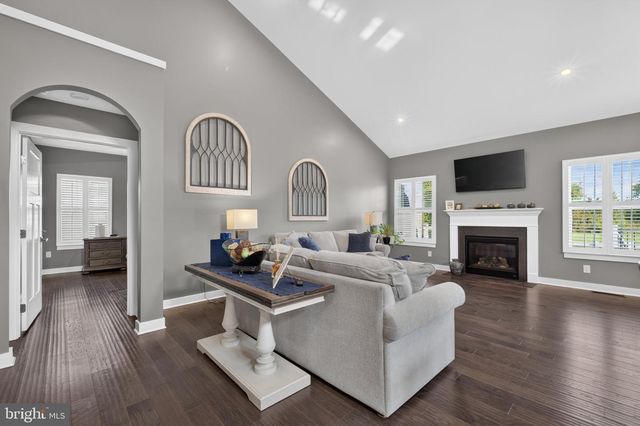 646 SWANSEA DR, Middletown, DE 19709