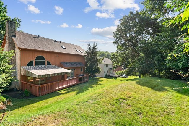 336 Cobblestone Cir, Robinson Twp, PA 15136