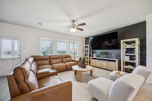 200 Valley Ranch Trail, Dayton, TX 77535