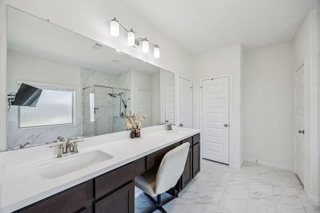 200 Valley Ranch Trail, Dayton, TX 77535