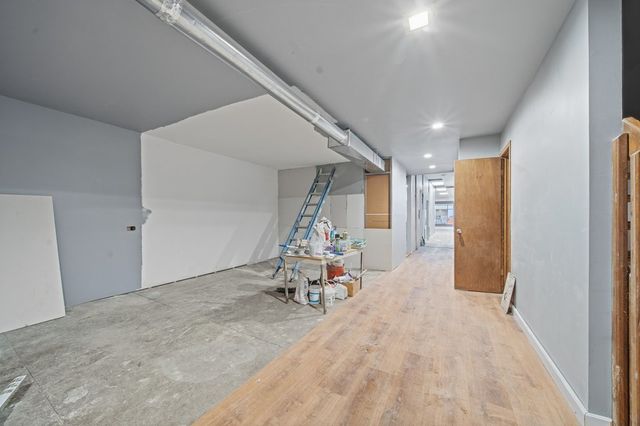 81 W Jefferson Street, Joliet, IL 60432