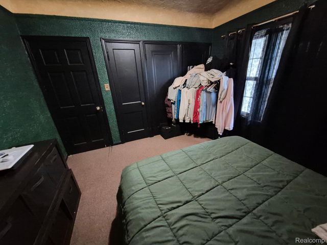 300 2nd Street, Wyandotte, MI 48192