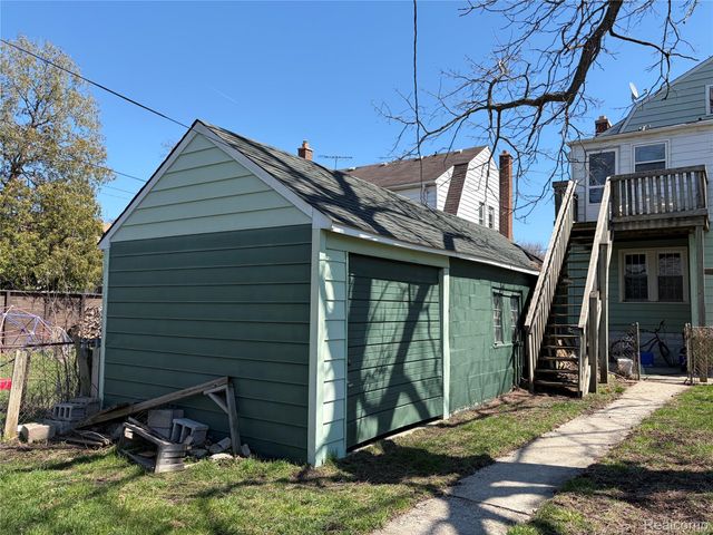 300 2nd Street, Wyandotte, MI 48192